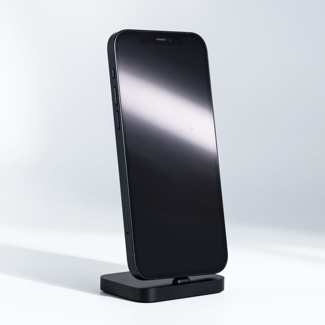 Apple iPhone 13 Midnight mistermac